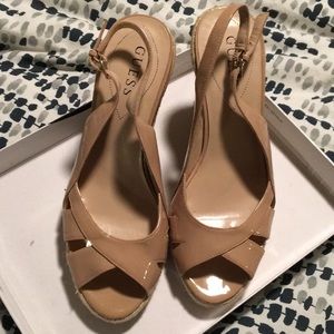 Nude patent Guess wedges